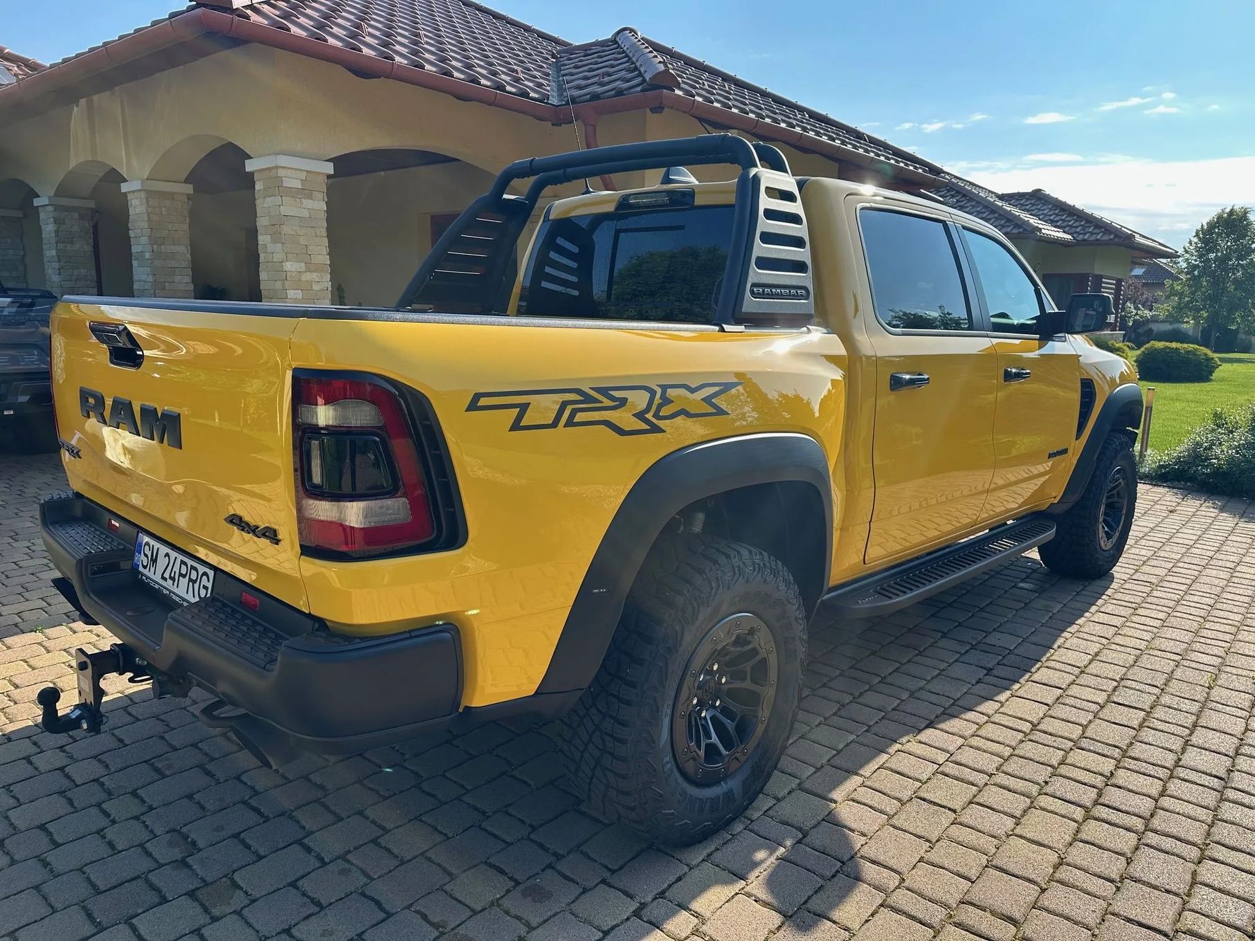 Dodge RAM Doge RAM TRX 6.2 V8 Havoc Edition Level 2 RamBar