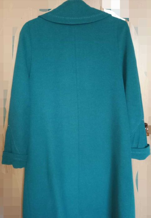 продаю пальто 52р