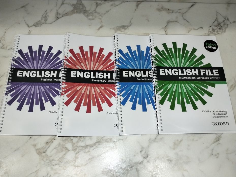 Family and friends. New English file. English grammar in use. Vocabula