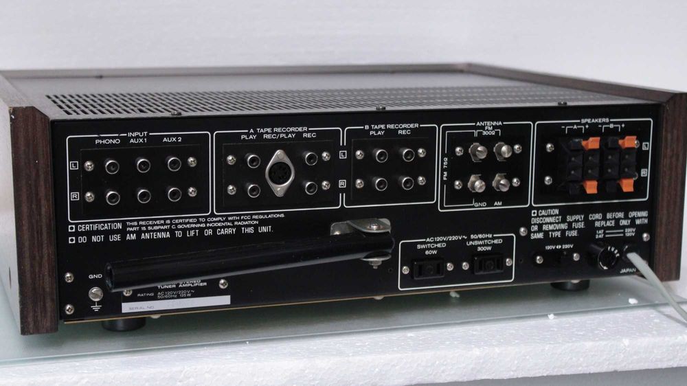 Statie/Amplificator/Tuner Kenwood KR-4050.