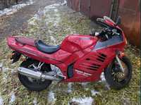 Мотоциклет Suzuki rf600r