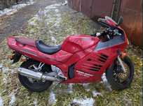 Мотоциклет Suzuki rf600r