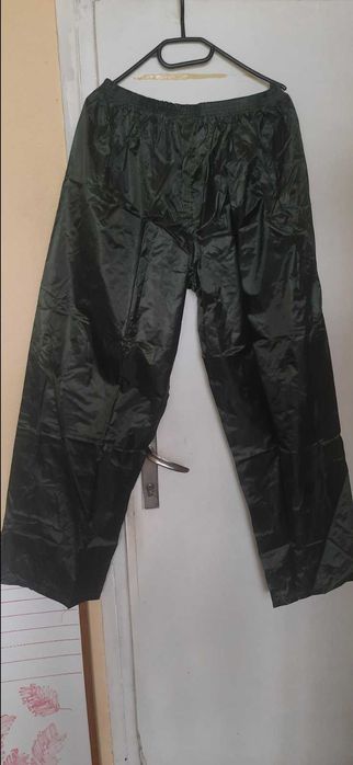 Голям ловджийски дъждобран от две части