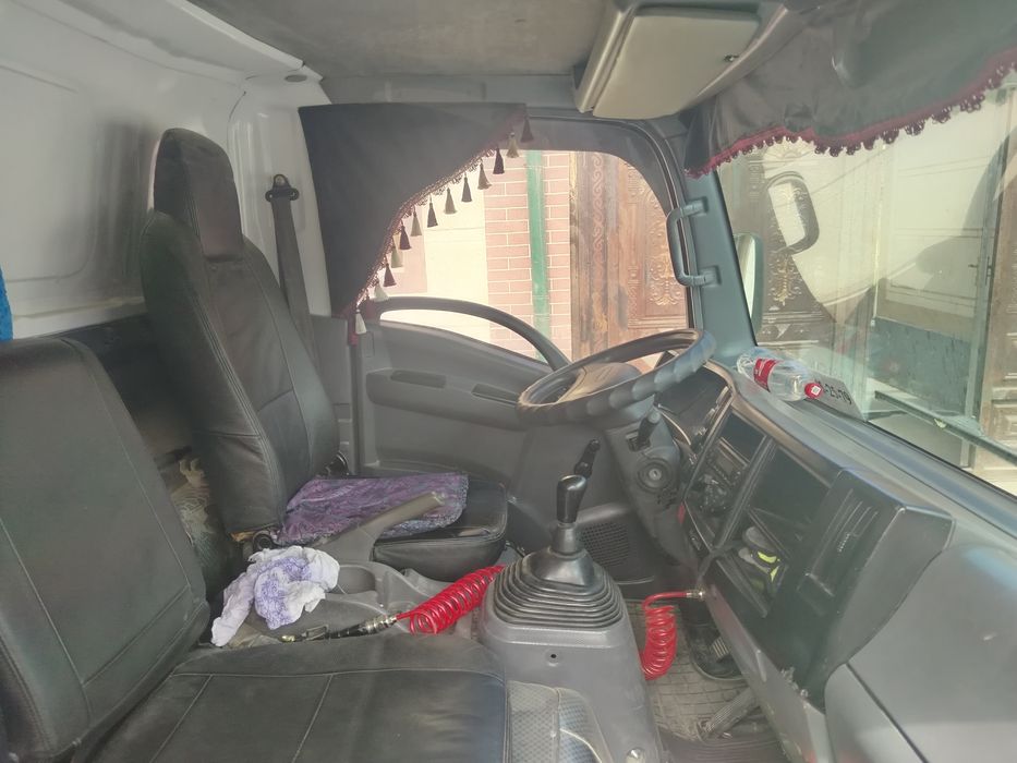 Исузи самасвал сотилади