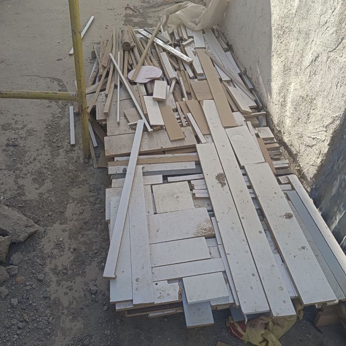 Утин сотилади, мебелни атходлари