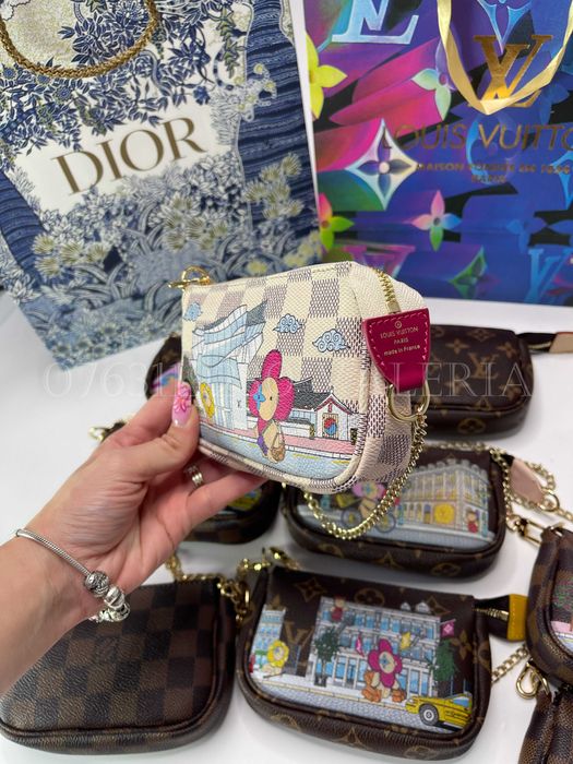 Poseta mica - Louis Vuitton cu imprimeuri