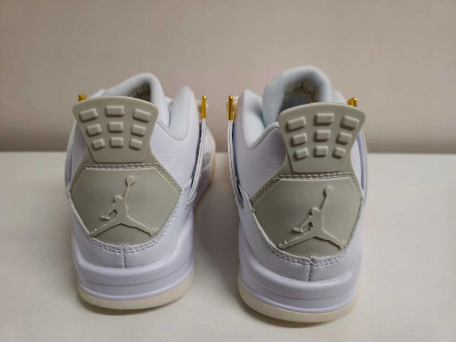 Jordan 4 Metallic Gold marimea 37,5 , 38 , 39