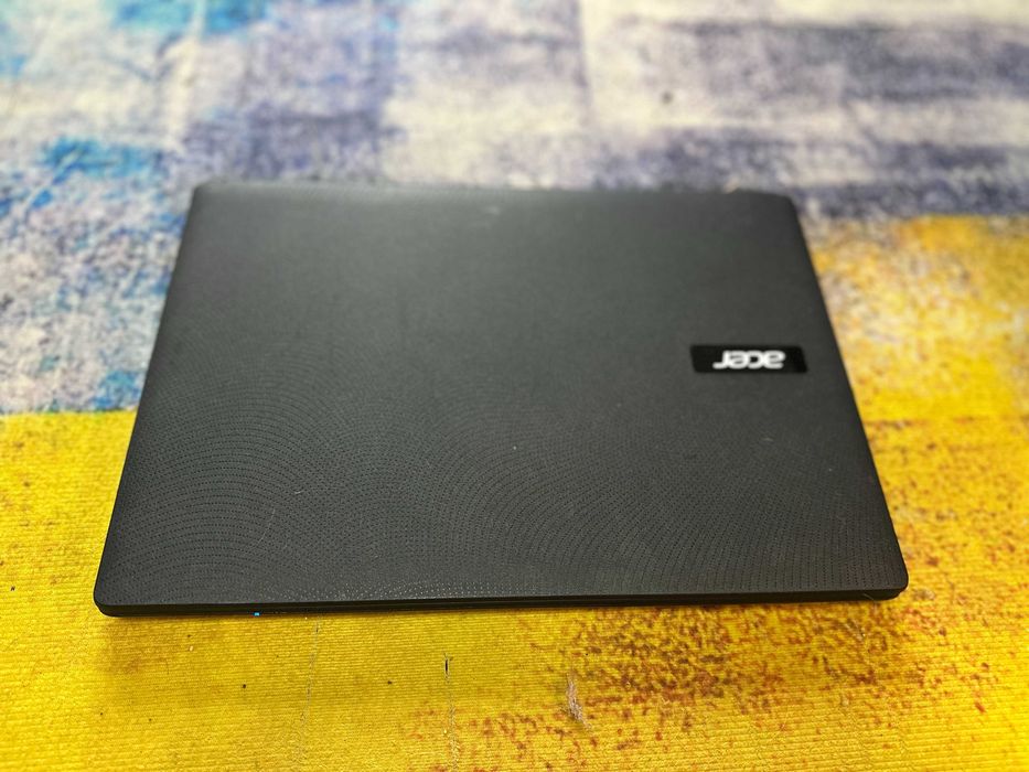 laptop Acer 14, windows 10, sd 32 gb, ideal office, internet