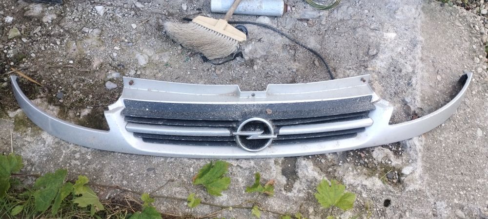 Bara si grila opel vivaro
