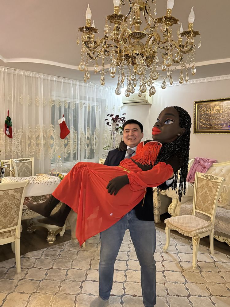 Прокат костюма  Куклы 18+ мулатка Аниматор