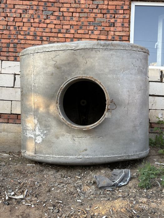 Бочка 1 тонна не проколотый