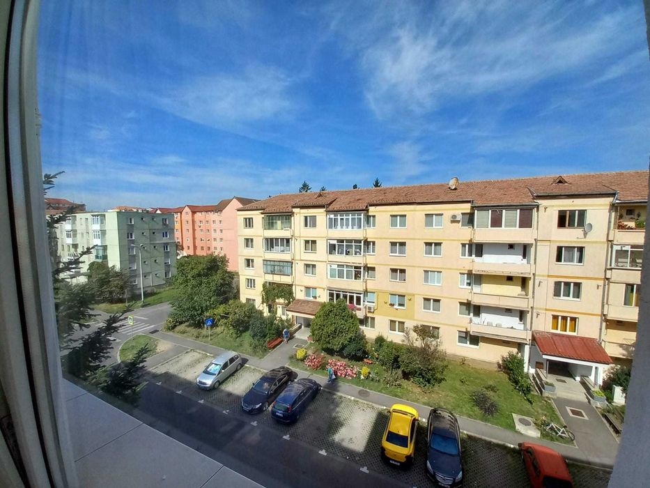 PF inchiriez ap.2 camere, str Miraslau, pret 350euro