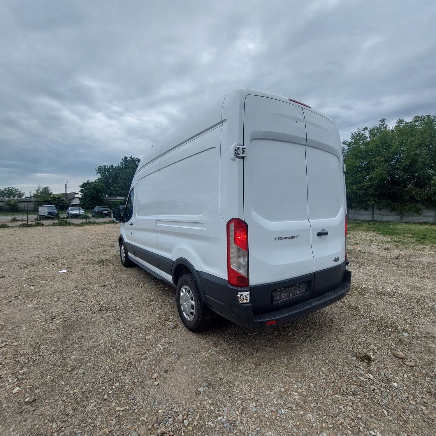 Vând autoutilita ford transit 2017