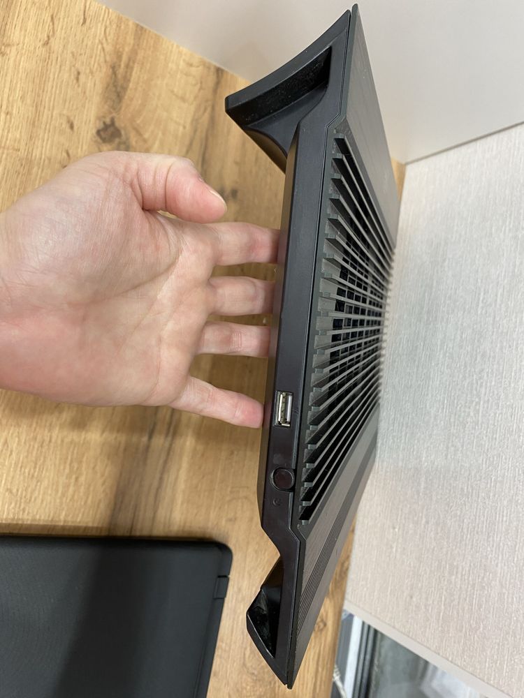 Охлаждающая подставка для ноутбука Deepcool