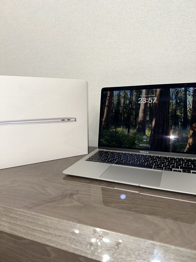 MacBook Air 13 2020 (A2337)