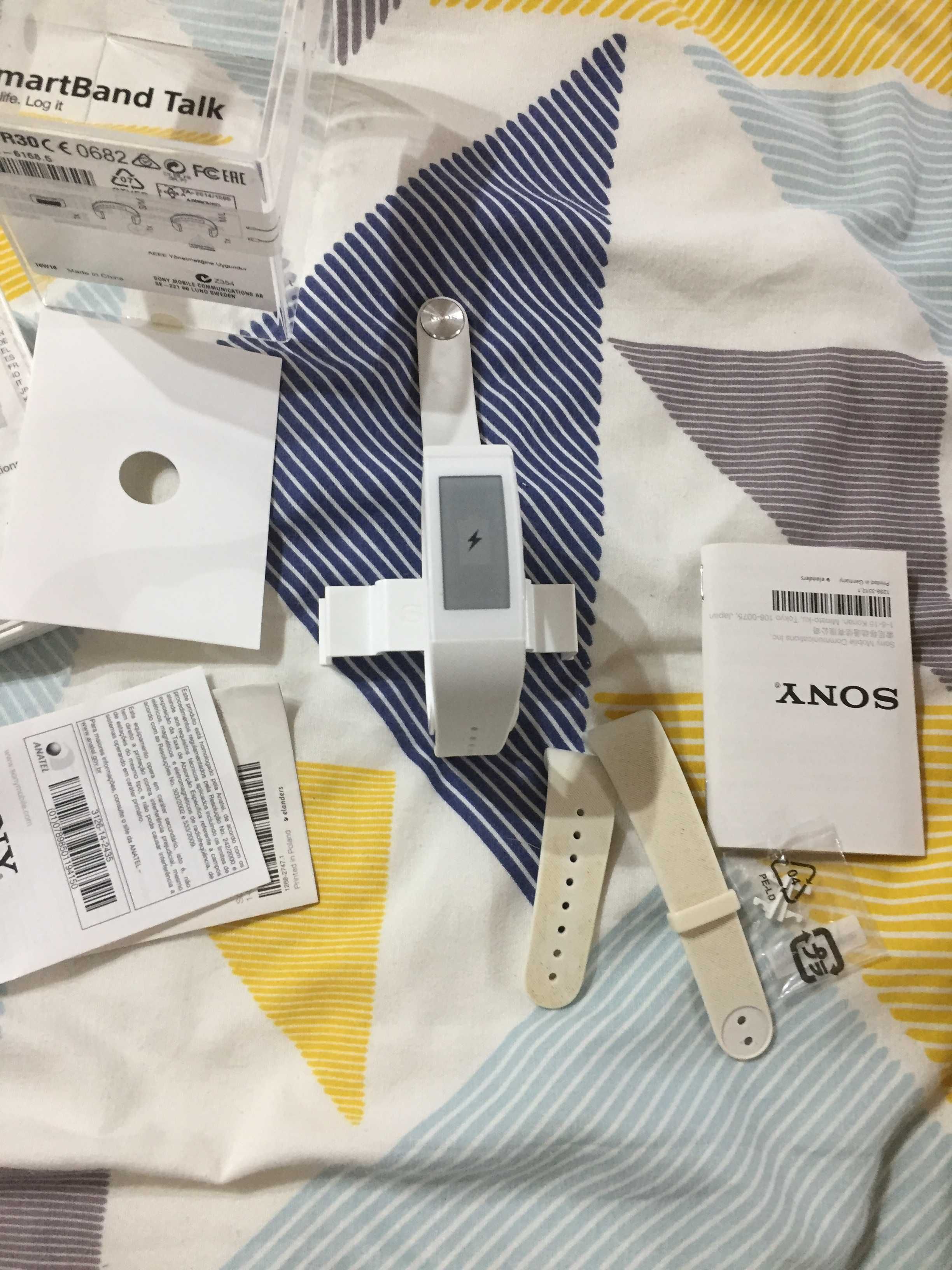Гривна Sony Smart Band SWR30