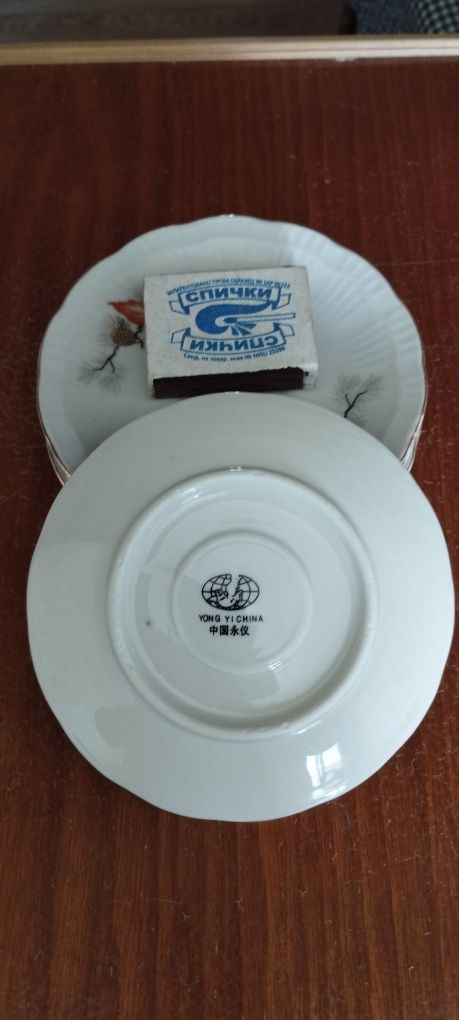 Продаётся кофейный сервиз.