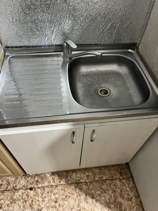 Пасуда мойка шкаф