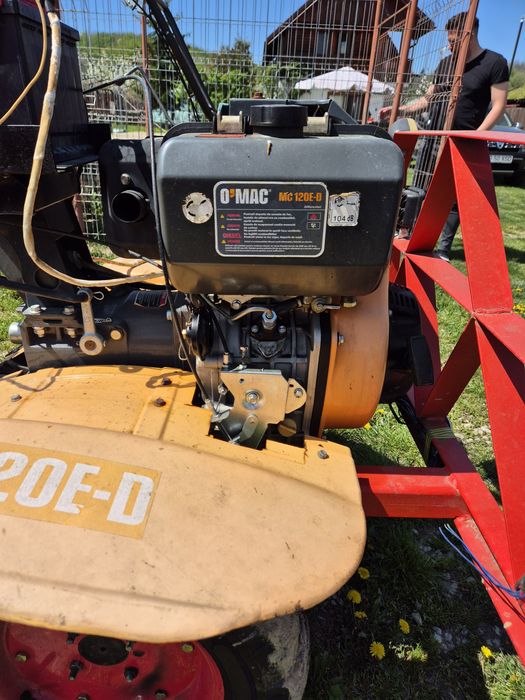 Motocultor OLEOMAC cu freza si accesorii