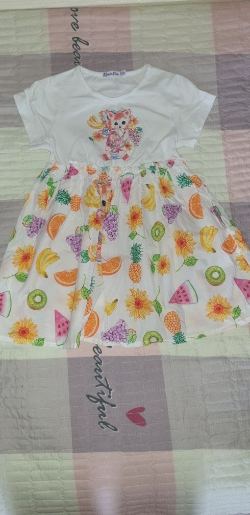 Платья детские на девочку 4-5 лет.