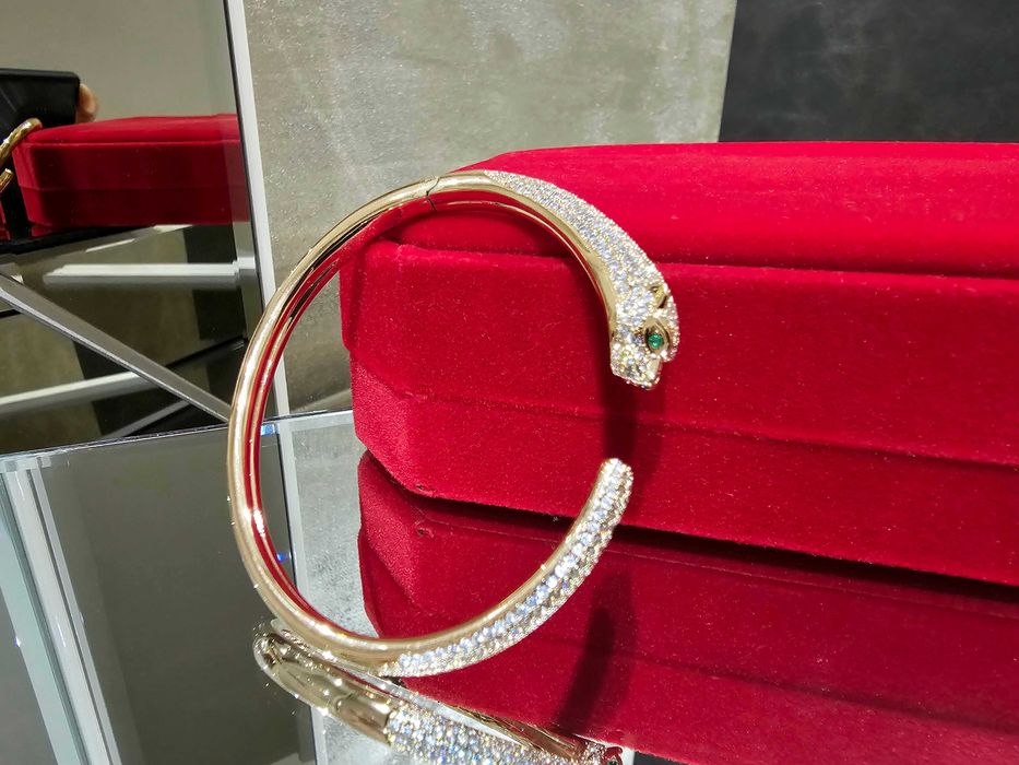 CARTIER Panthere de Cartier Rose Gold Diamonds Дамска Гривна