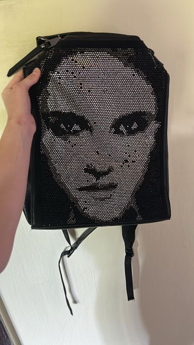Необычный рюкзачок среднего размера 1500 тг