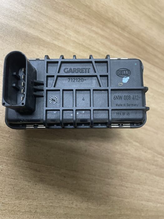 Актуатор турбо 6NW 008 412 Hella  G-221 , G149  Garet 712120