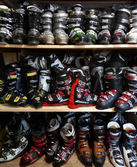 schiuri copii si adulti clapari ski bete casca ochelari schi