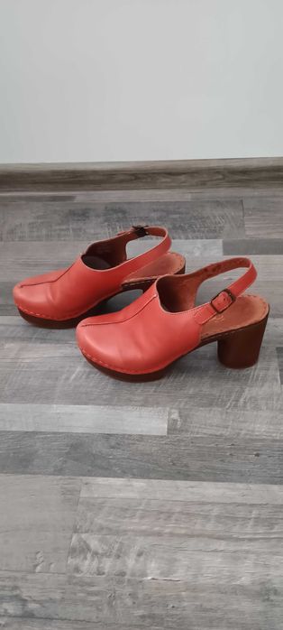 Benvenuti * Saboti rosii din piele naturala,nr.37