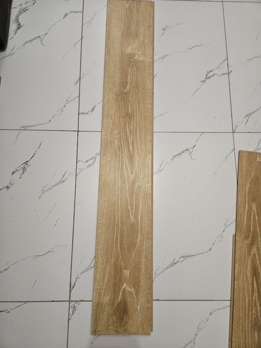 Продам Ламинат в хорошем состоянии