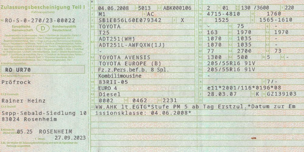 Dezmembrez toyota avensis D-4D