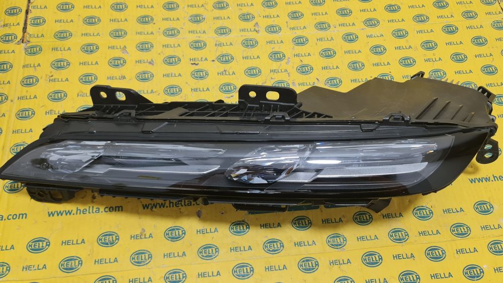 Lampa proiector far full led Swarovski BMW 7 I7 G70 M7 2024+