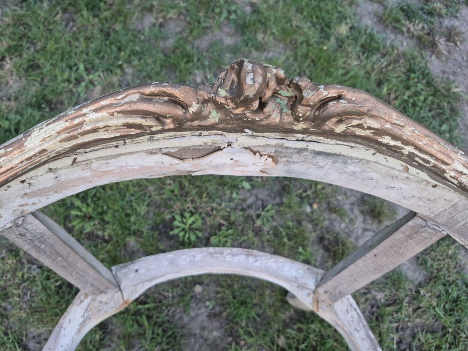 Vand urgent scaun baroc vechi