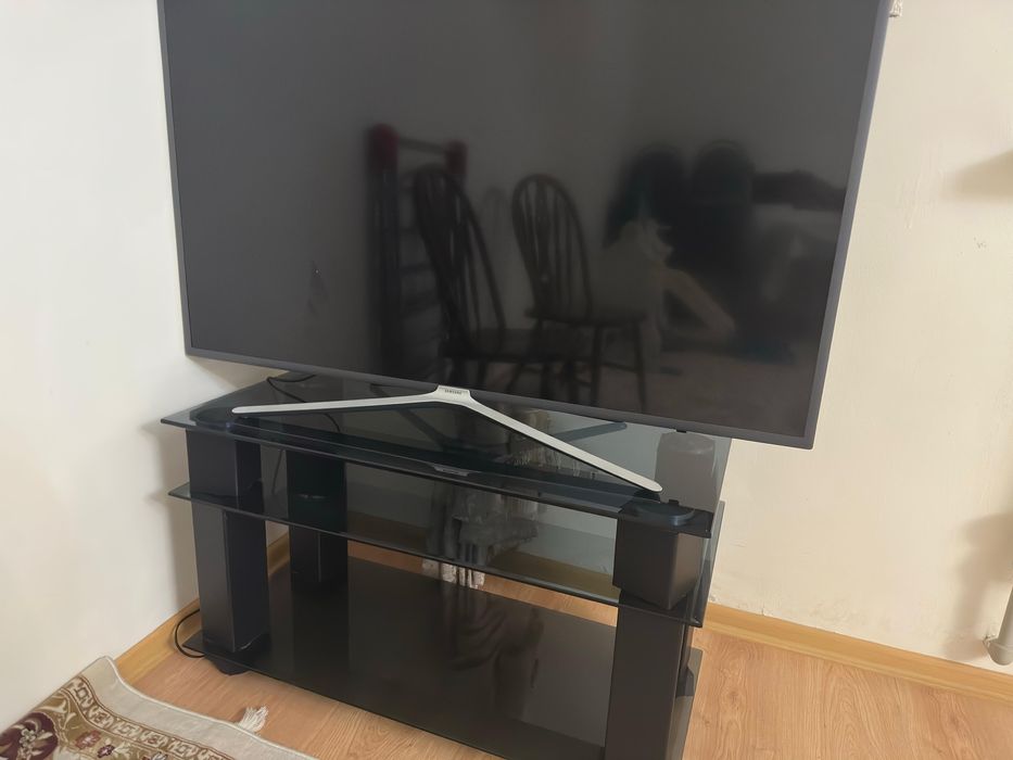 Телевизер жасап тұр бірақ матрицасы кетіп қалган