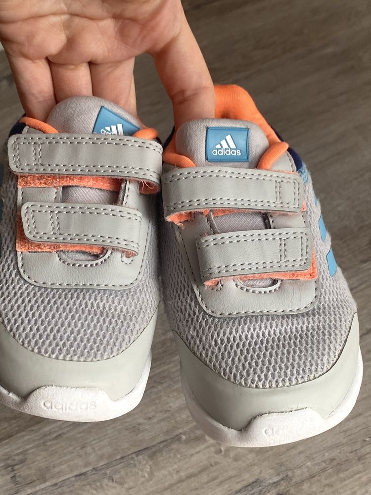 Маратонки adidas за момче
