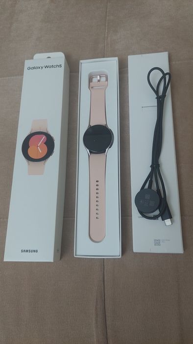 Смарт-часы Sumsung Galaxy Watch5 SM-R900 Pink Gold.
С короб