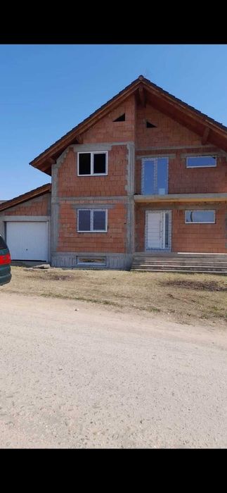 Casa de vinzare           .