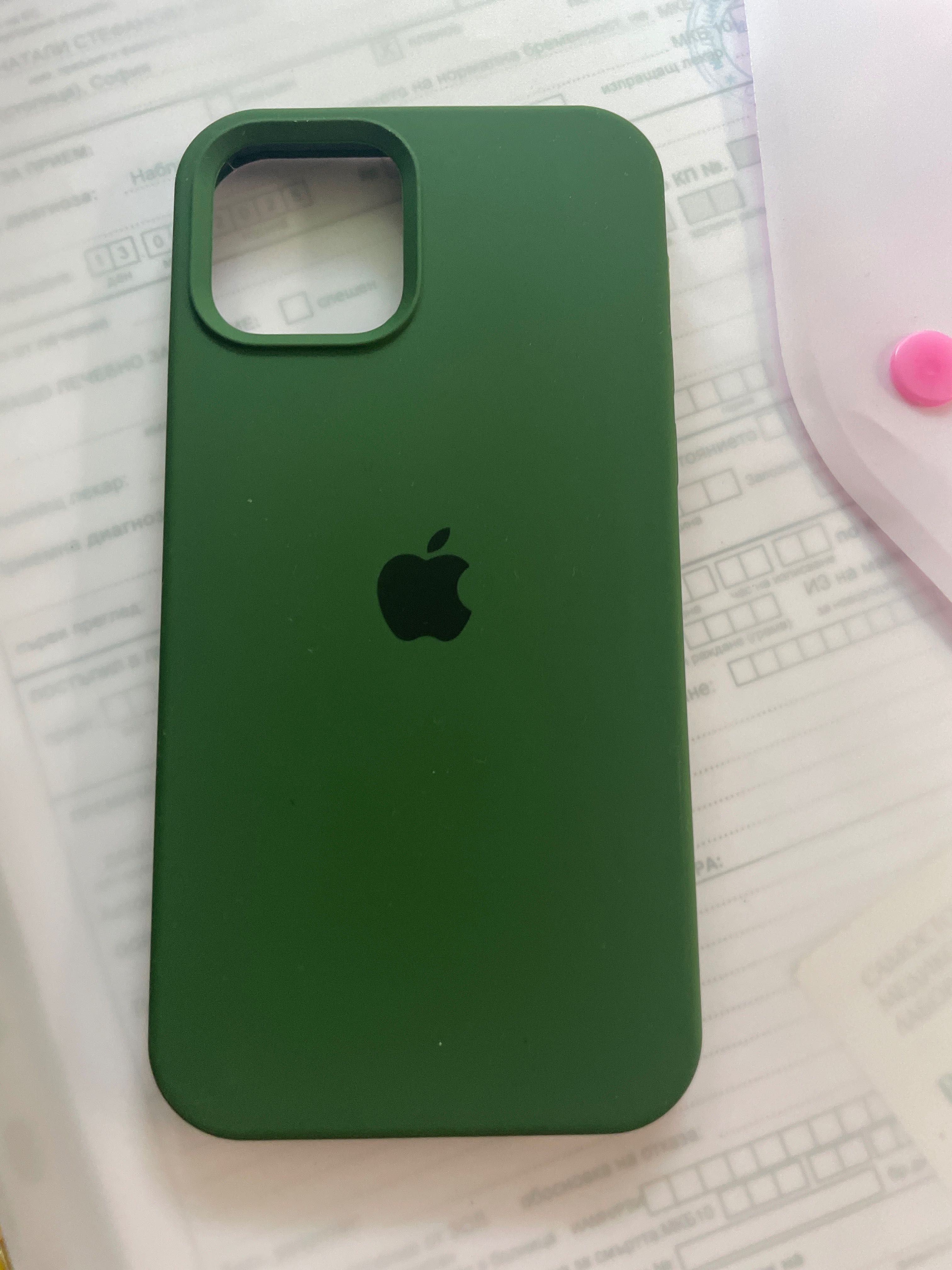Два Кейса за Iphone 13 pro max и 12 / 12 pro