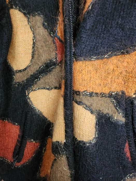 Продавам дамско манто 100% вълна