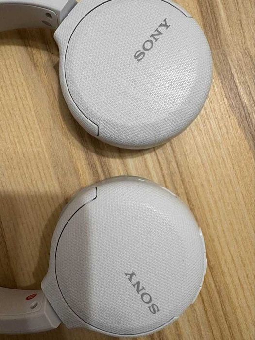 Безжични слушалки SONY WH-CH510