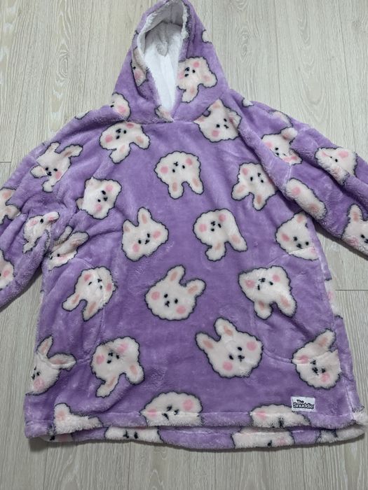 Hanorac cu gluga dama