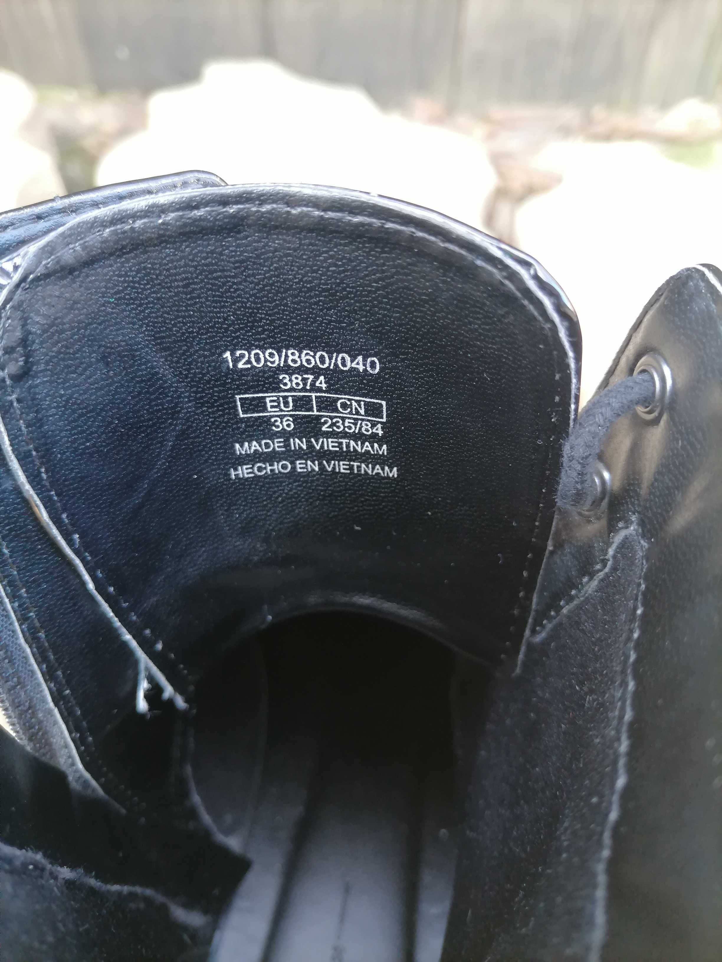 Bershka ghete dama din piele ecologica lacuita mas. 36 culoare negru