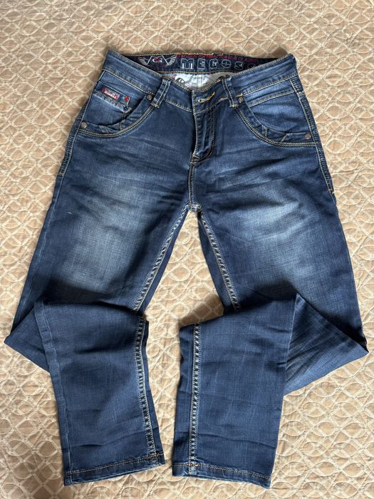 Джинмы женские Calvin Klein и Megoss