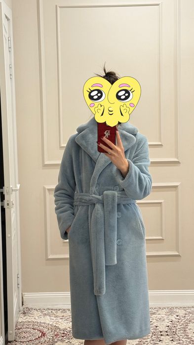 Шуба женская голубая