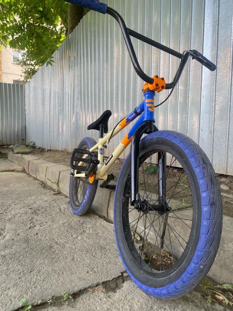 Bicicleta BMX impecabila