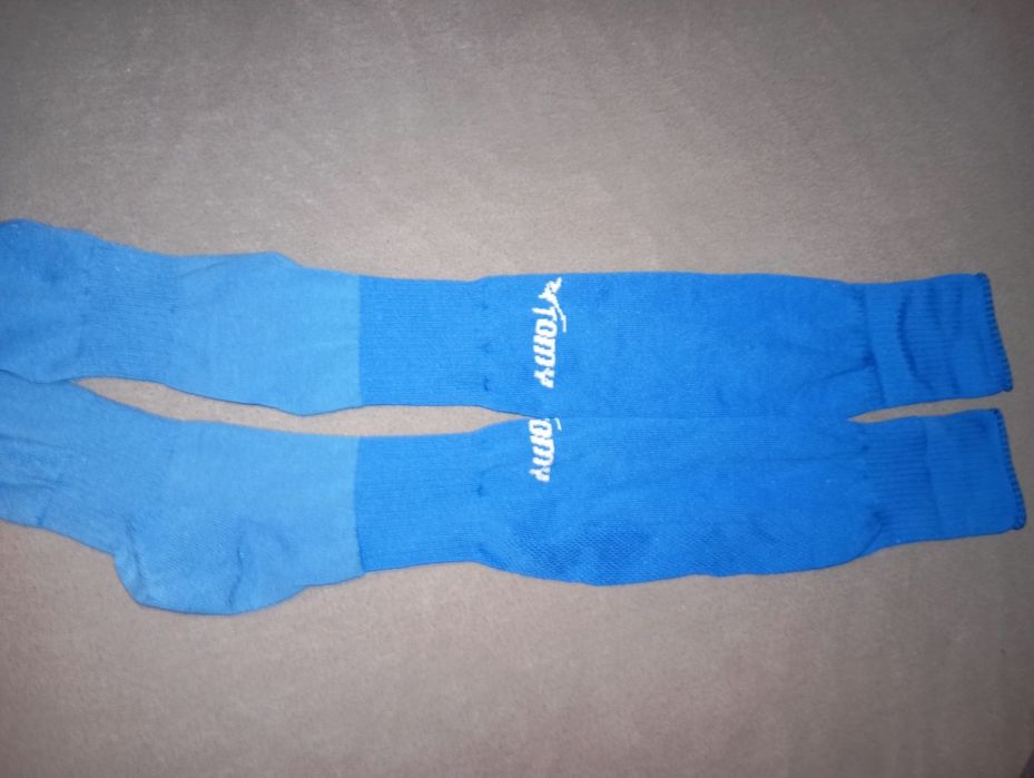 Гети за футбол сини и черни