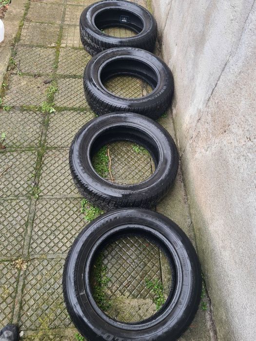 Зимни гуми 195/60/15 Dunlop