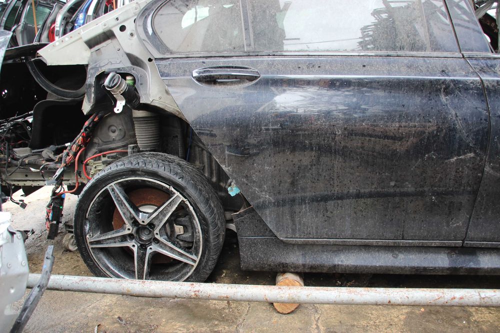 BMW 740 D xDrive   – само на части