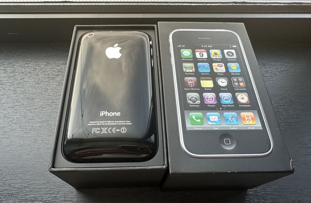 iPhone 3GS 16GB NEGRU NOU la cutie original, nefolosit colectionari