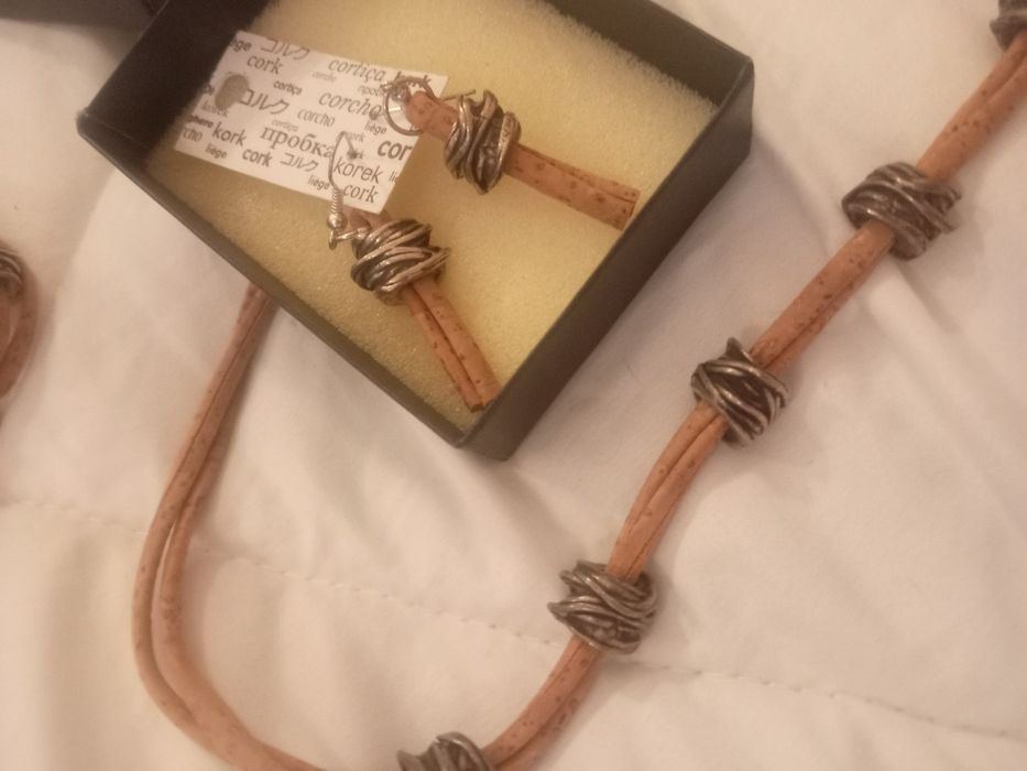 Колие с обеци и гривна от корк, посребрено